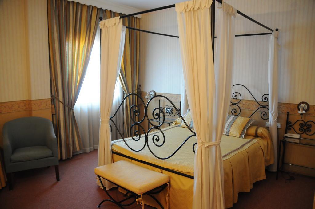 Hotel Yucas Atarfe