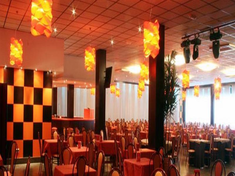 Yucas Hotel 2*