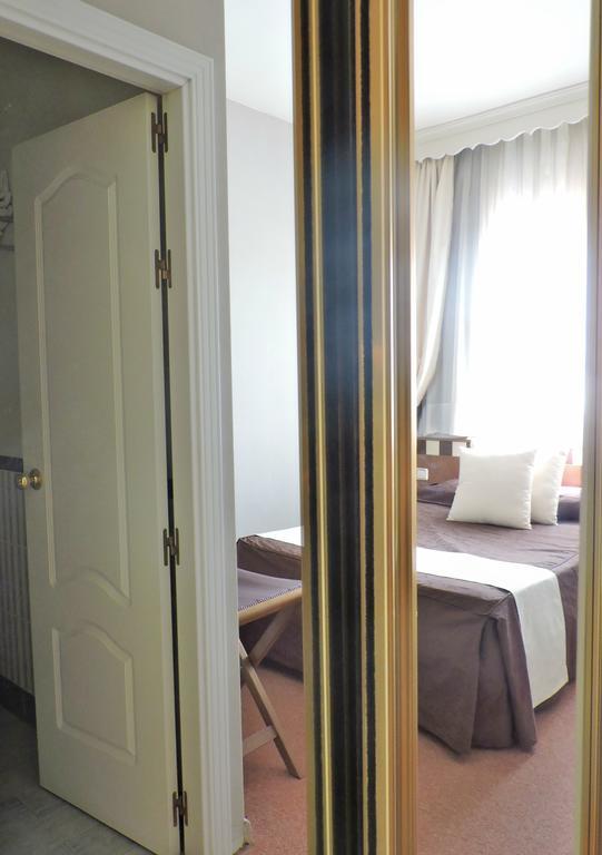 Hotel Yucas 2*